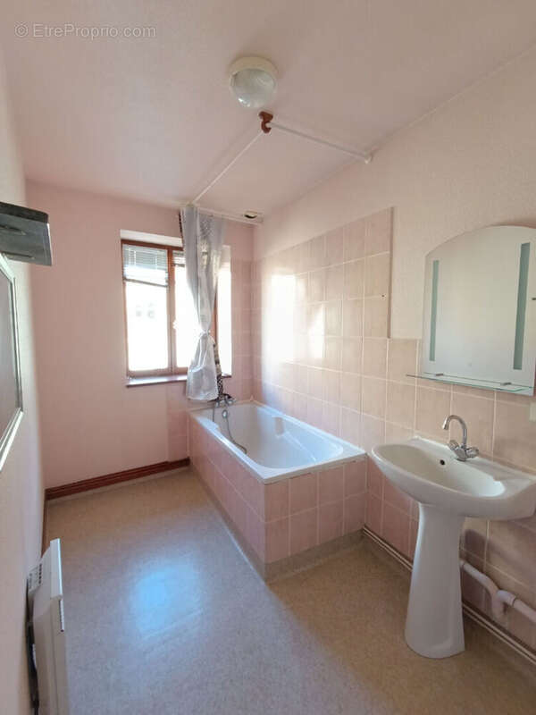 Appartement à LA CHAISE-DIEU