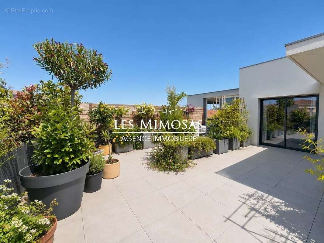 Appartement à FREJUS
