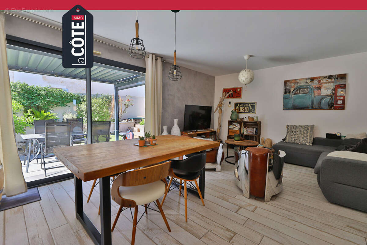 Appartement à CHATEAUNEUF-LES-MARTIGUES