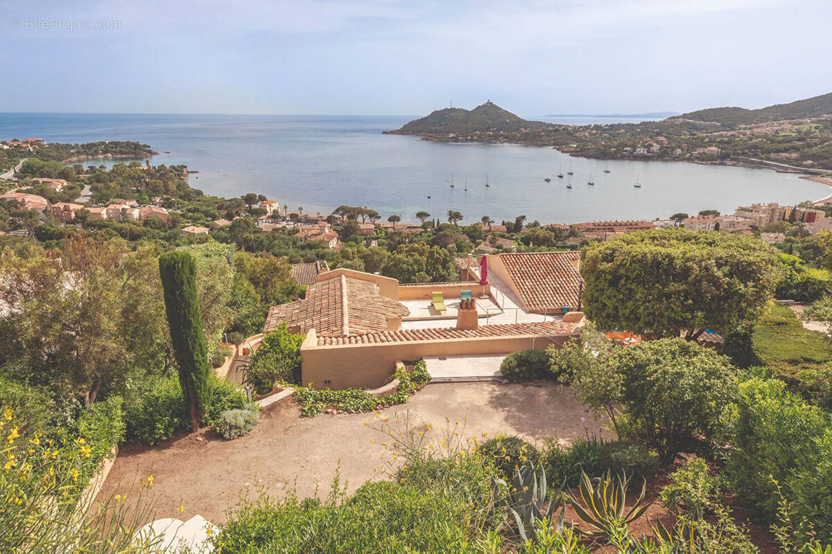 Maison à SAINT-RAPHAEL