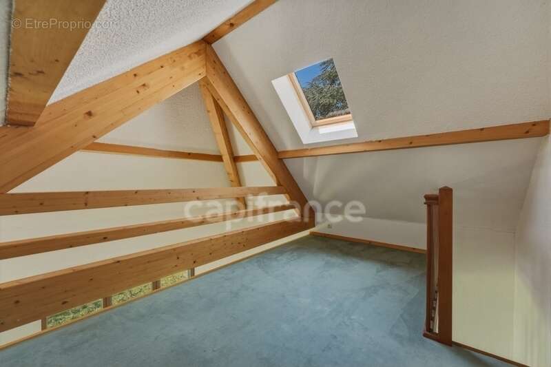 Maison à PREVESSIN-MOENS