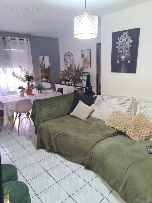 Appartement à GRIGNY