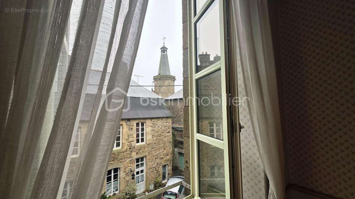 Appartement à FOUGERES