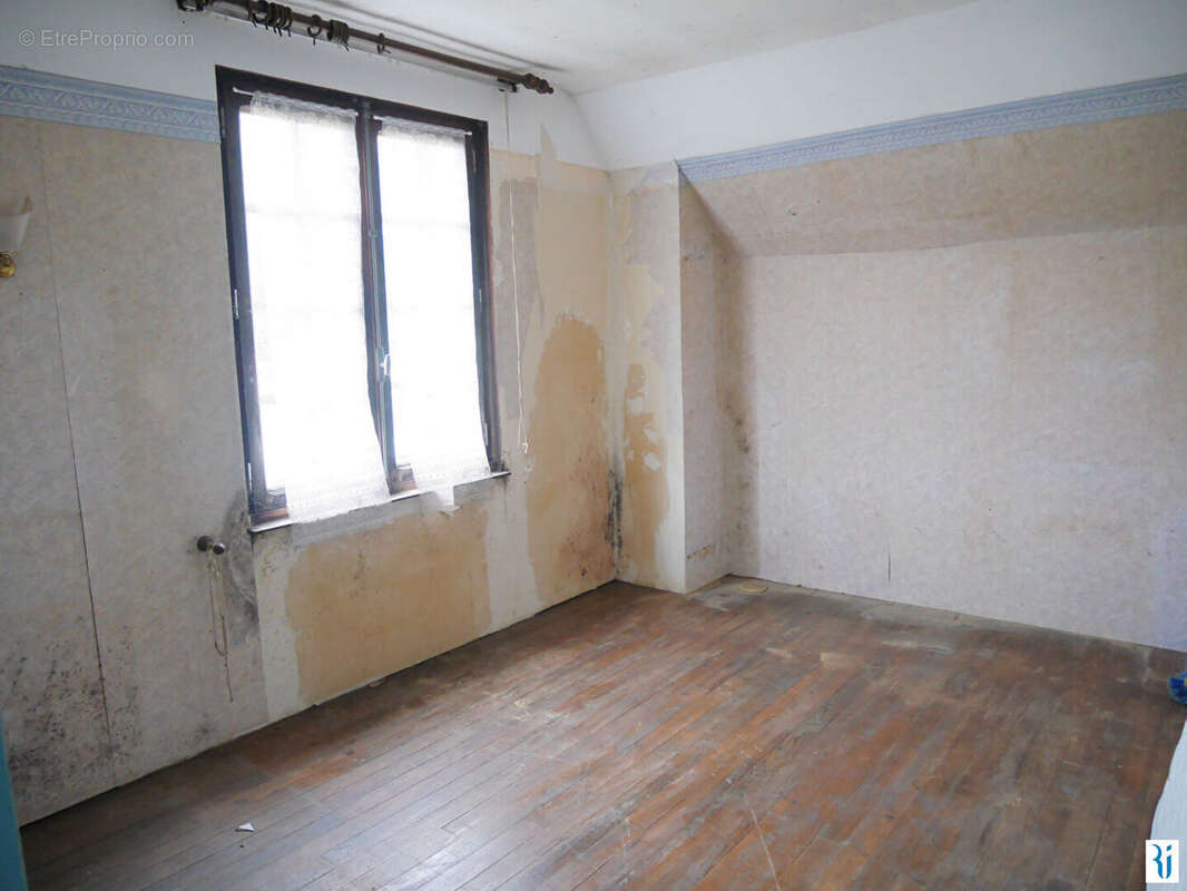 Maison à SAINT-PIERRE-DE-VARENGEVILLE