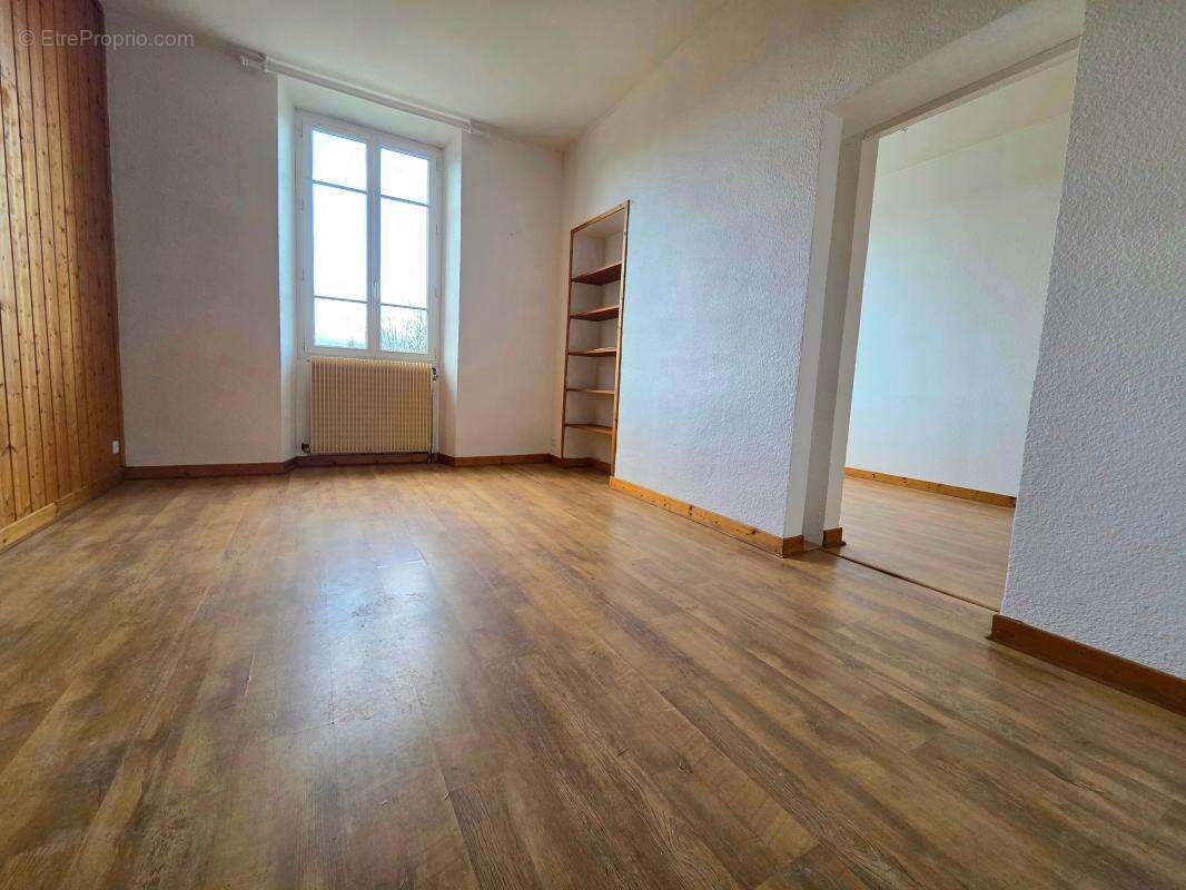 Appartement à SAINT-LAURENT-DU-PONT