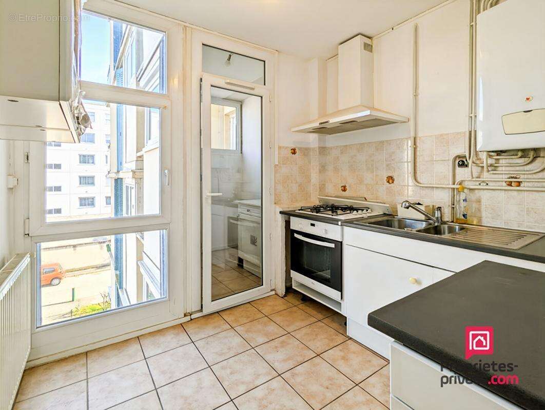 Appartement à LYON-8E