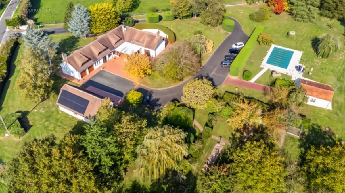 Maison à DAMPIERRE-EN-GRACAY