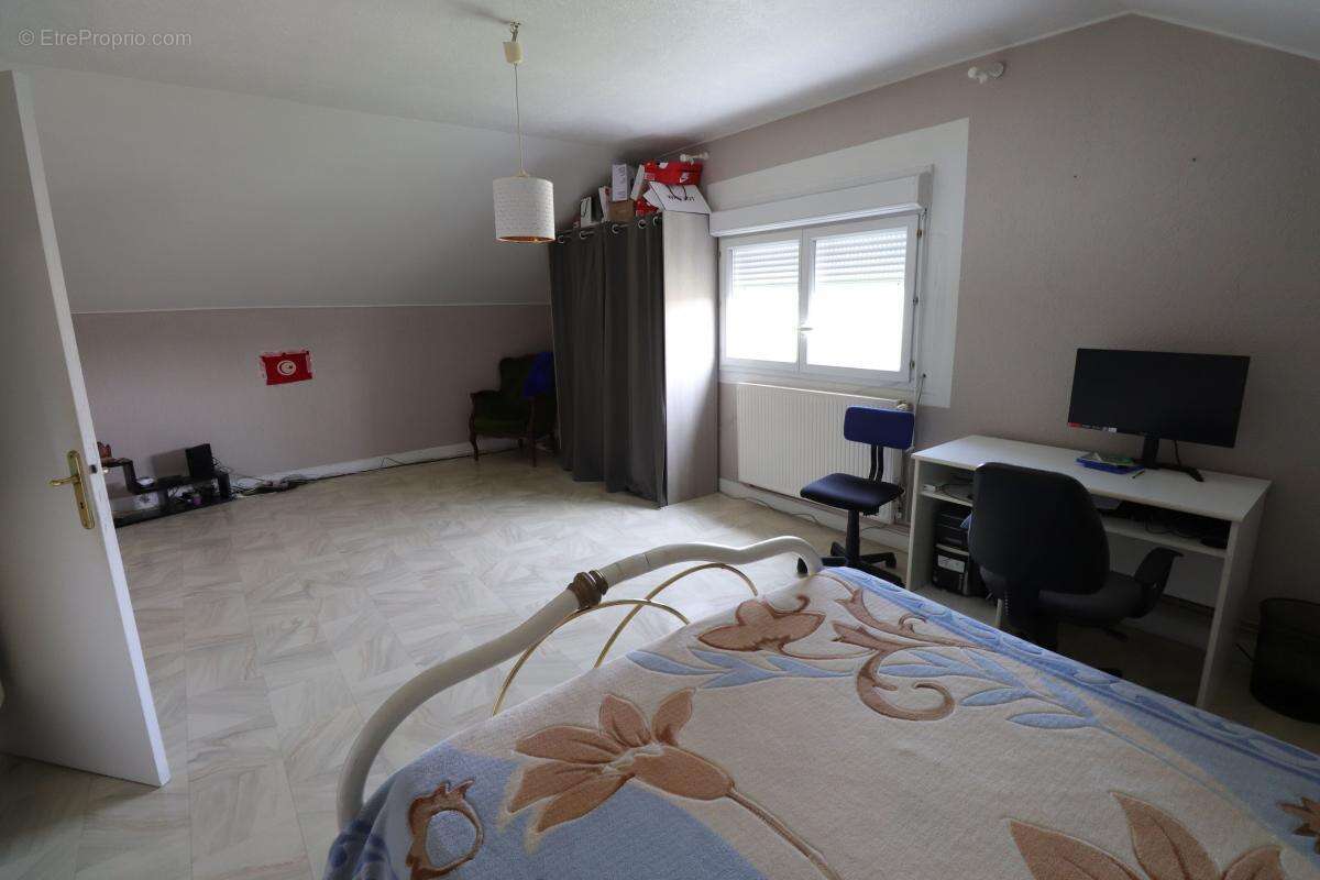 Maison à CHARVIEU-CHAVAGNEUX