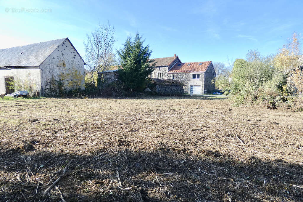 Terrain à SAINT-OURS