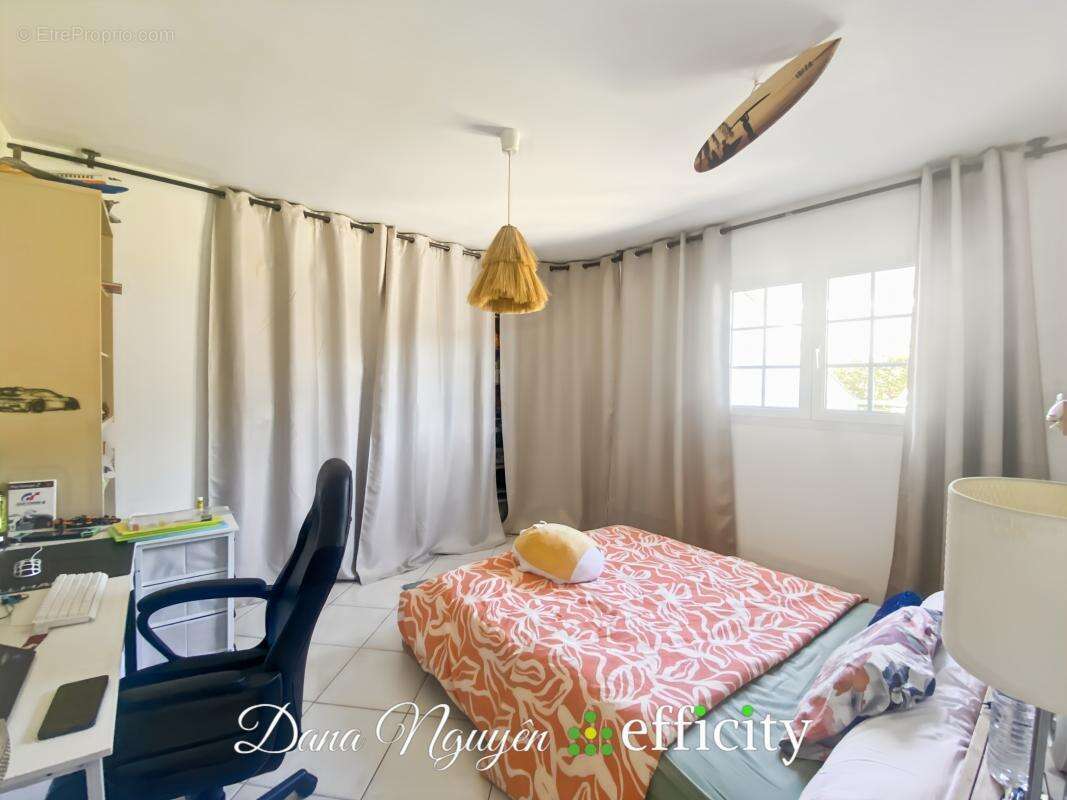 Maison à SAINT-MARTIN-DE-VALGALGUES