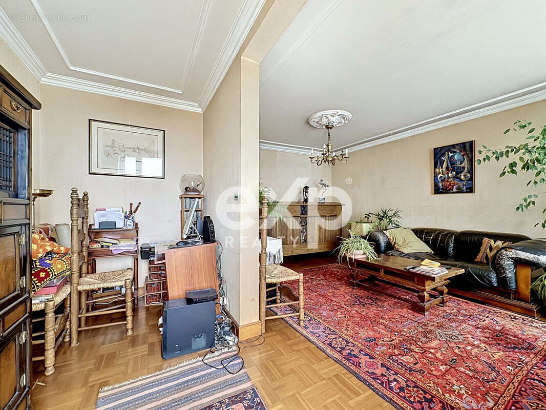 Appartement à SAINT-DENIS