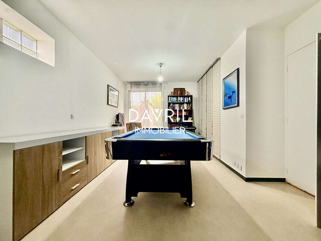 Maison à CONFLANS-SAINTE-HONORINE