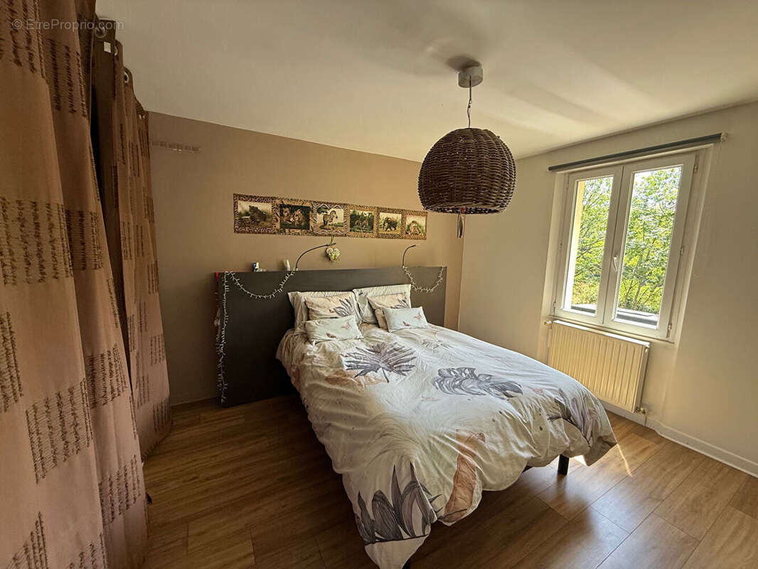 Cahors nord 15mn,  maison  T6 avec dépendance 6 pièce(s) 130 m2 sur 6610m² de terrain. - photo 13