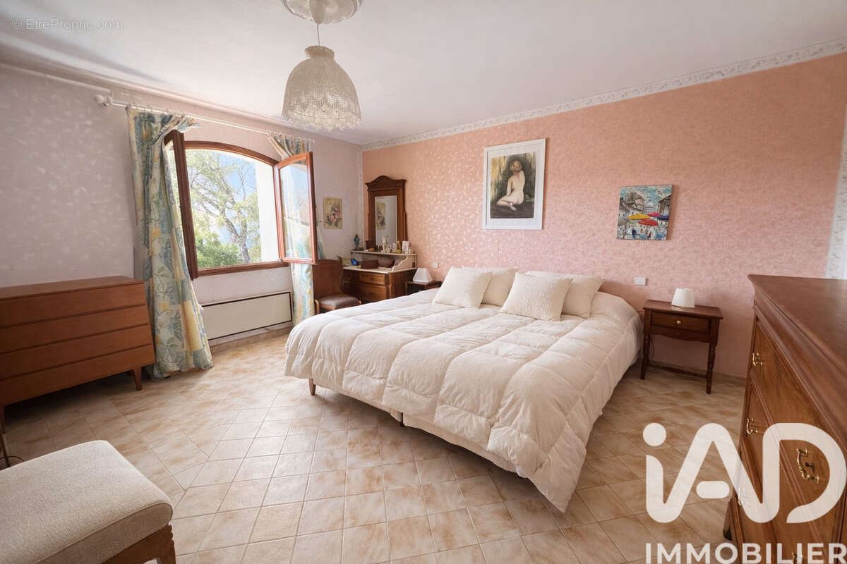 Photo 8 - Maison à SAINT-RAPHAEL