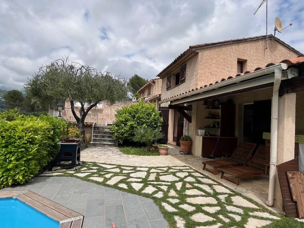 Maison à PEYMEINADE