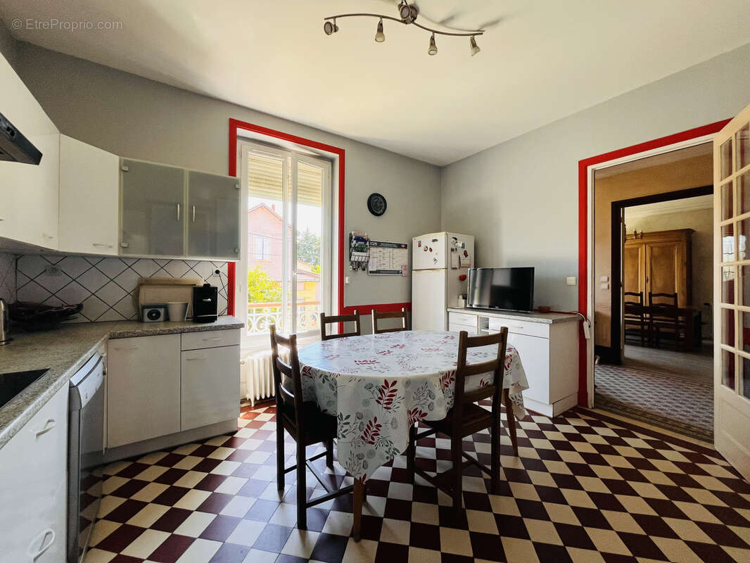 Maison à VILLEFRANCHE-SUR-SAONE