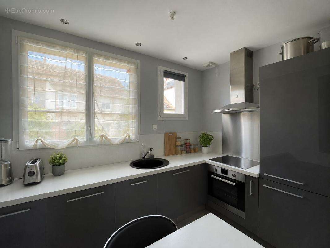 Maison à vendre à proximité de Montreuil aux Lions - photo 4