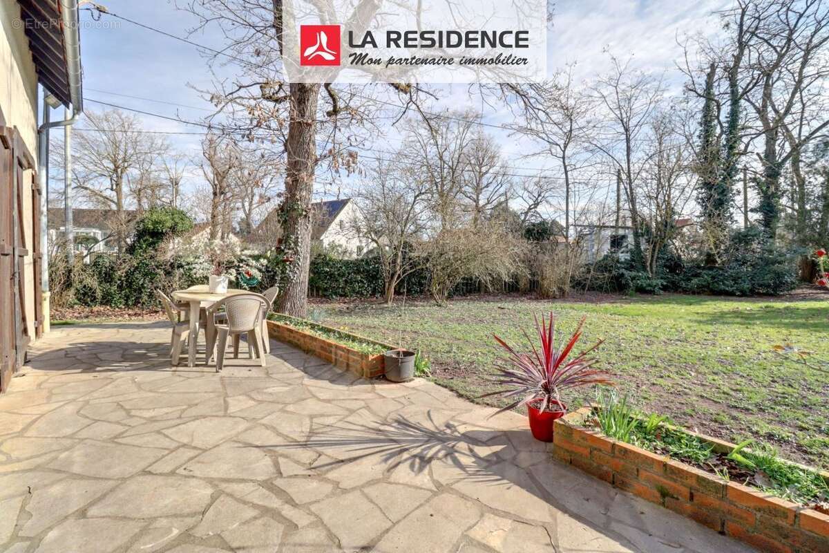 Maison à VERNEUIL-SUR-SEINE