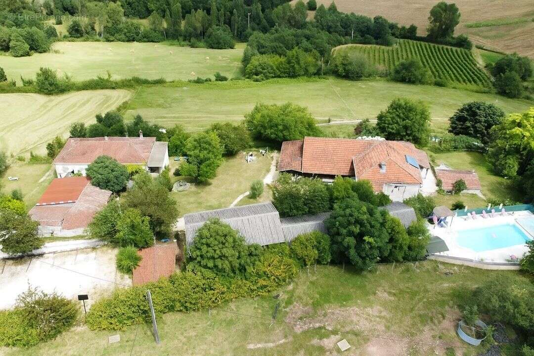 Maison à BAGAT-EN-QUERCY