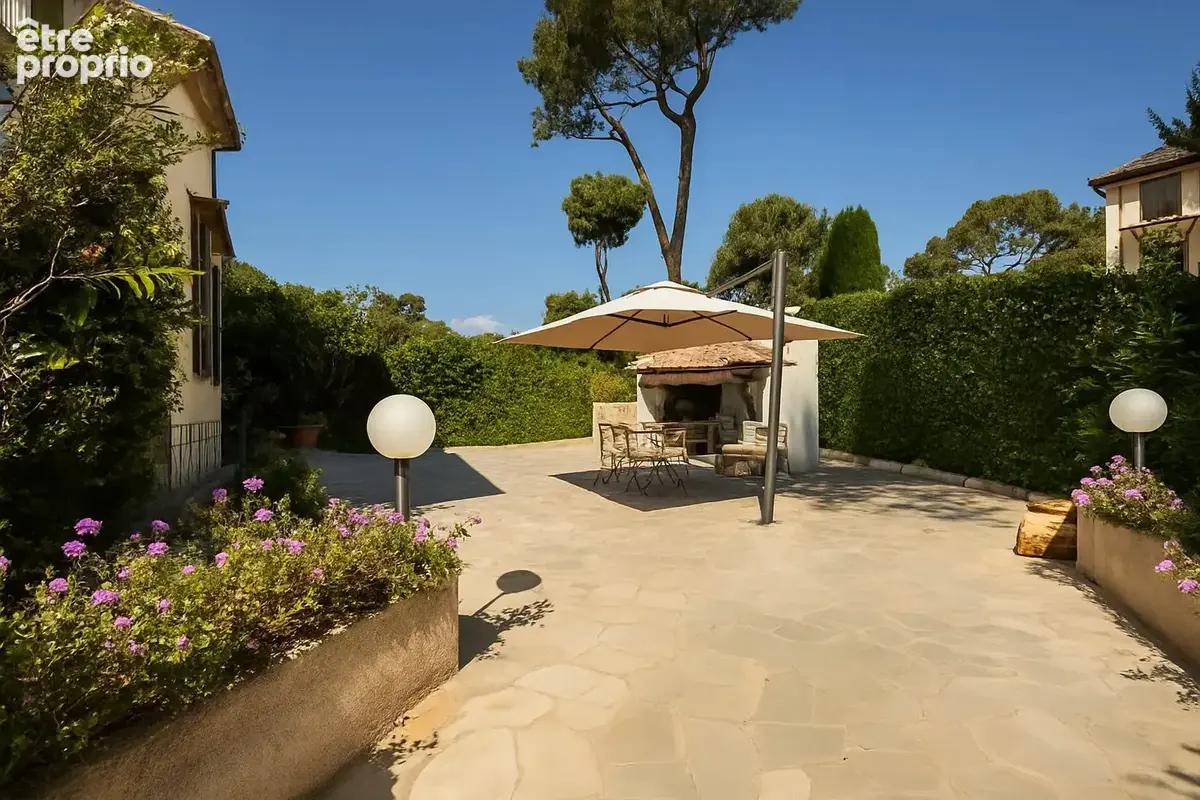 Maison 190 m² à Antibes  - photo 3