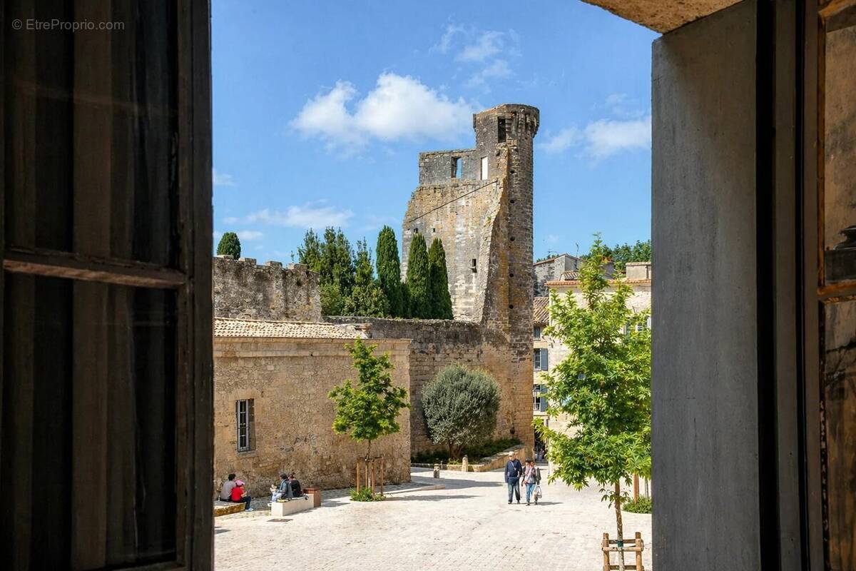 Appartement à UZES