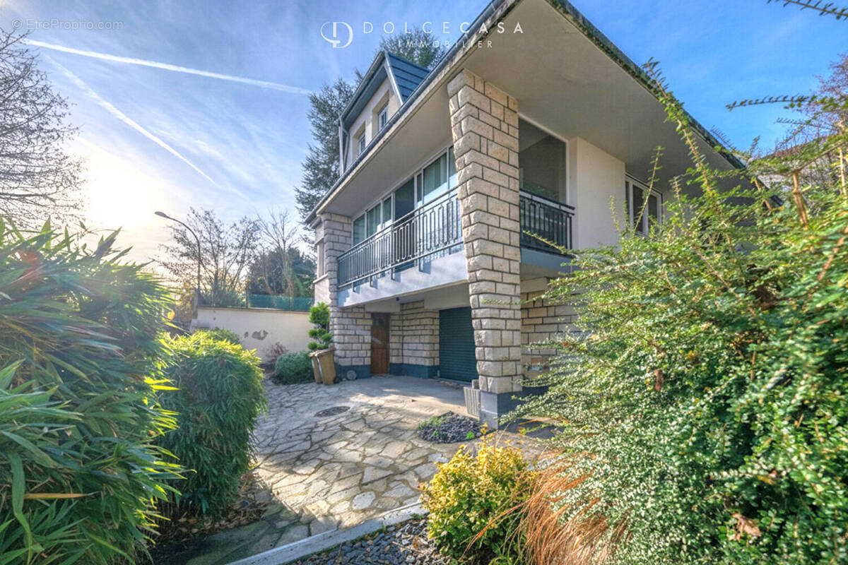 Maison à LE PERREUX-SUR-MARNE