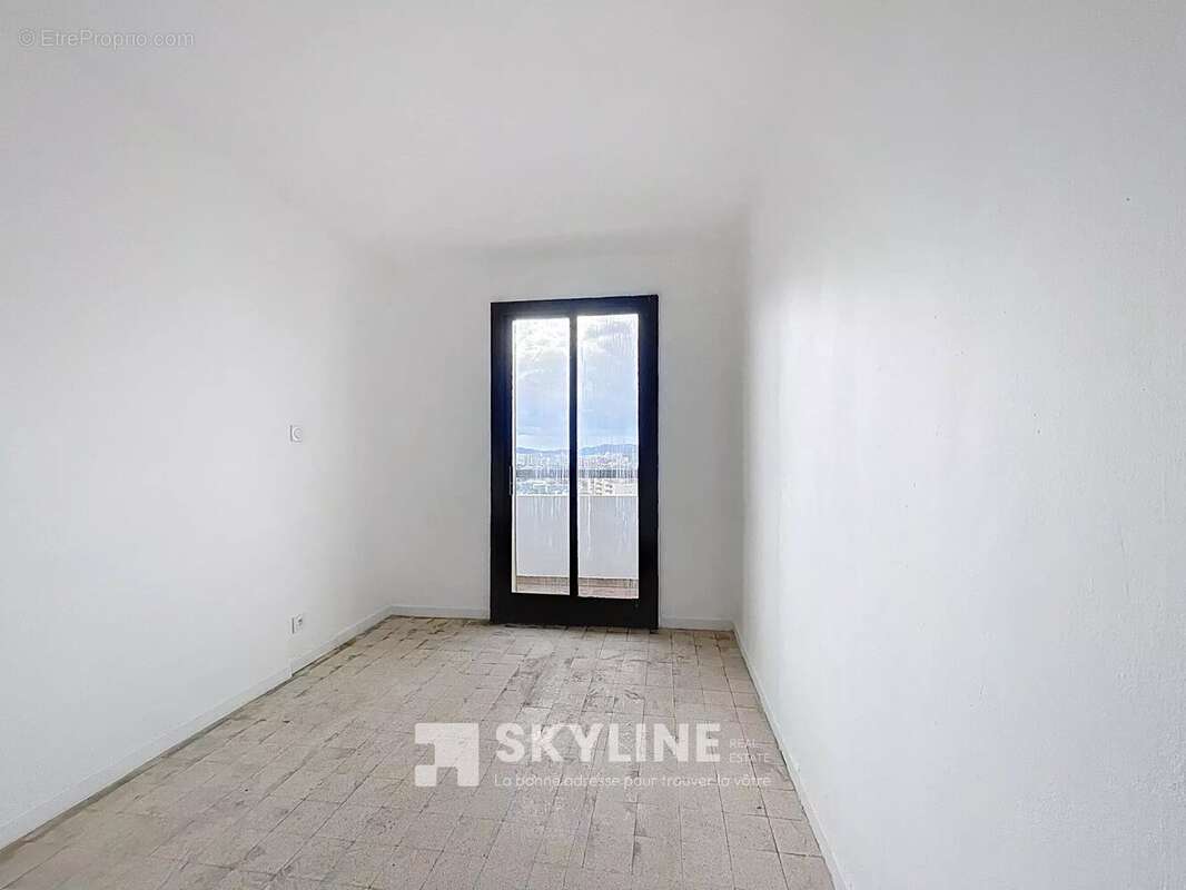Appartement à MARSEILLE-15E