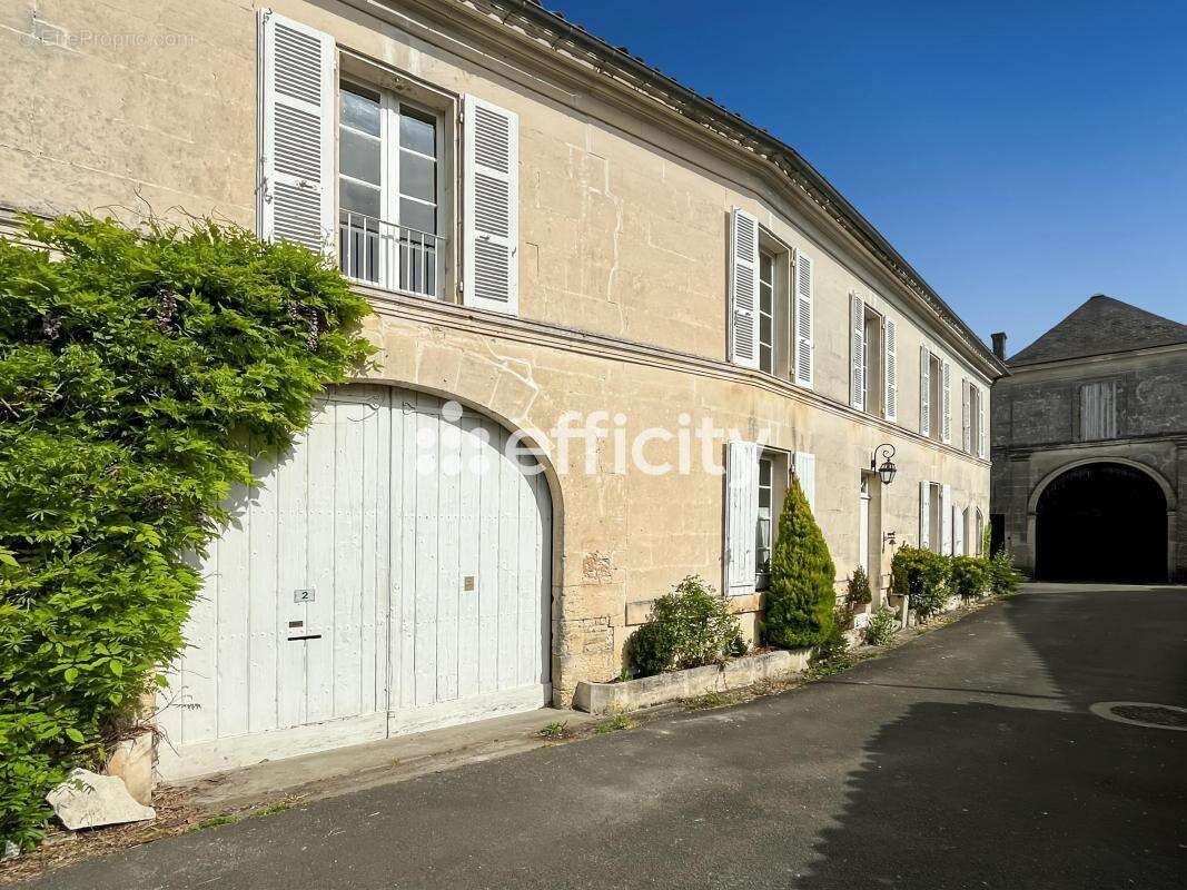 Maison à CHASSORS