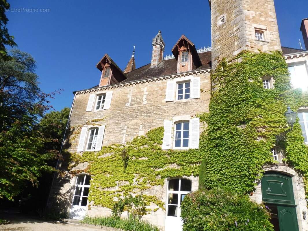 Maison à BOURG-EN-BRESSE