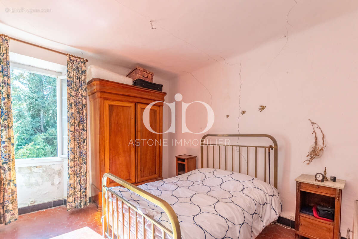 Maison à ROQUEVAIRE