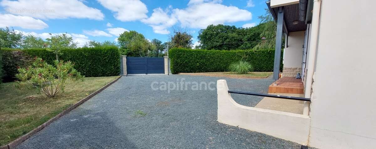 Maison à vendre 5 pièces MERVENT (85) - photo 3