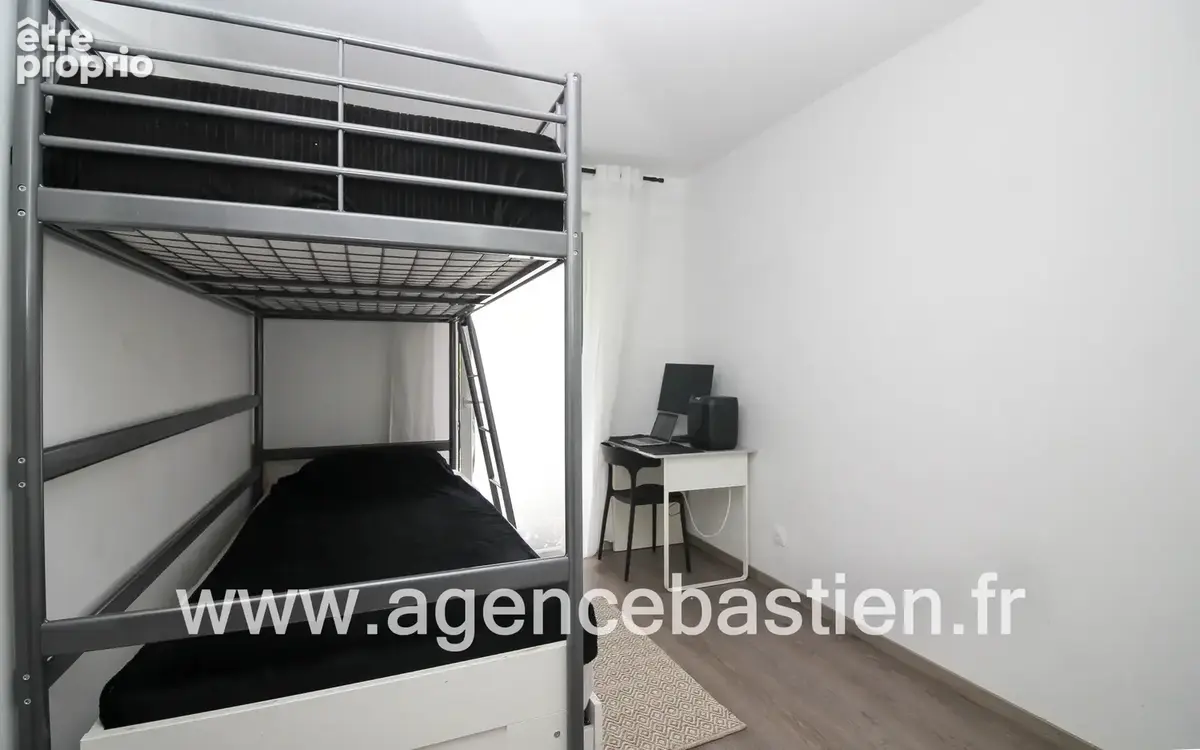 Appartement T4 avec jardin et terrasse - A vendre à Crozet - photo 9