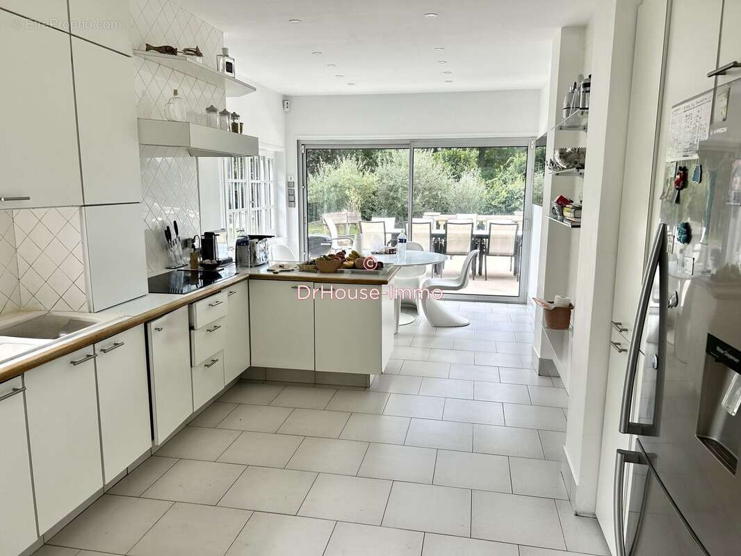 Maison à SAINT-CYR-AU-MONT-D'OR