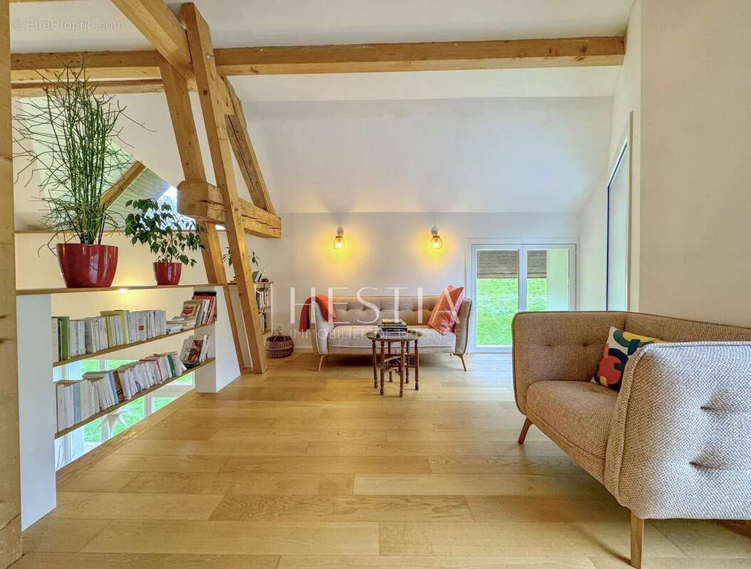 Maison à ALLONZIER-LA-CAILLE