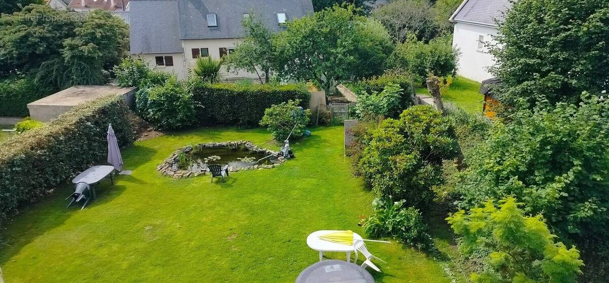 Maison à CARHAIX-PLOUGUER