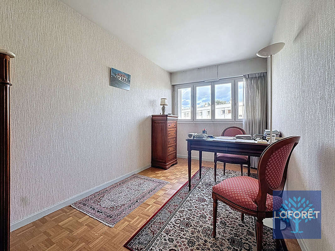 Appartement à CHILLY-MAZARIN