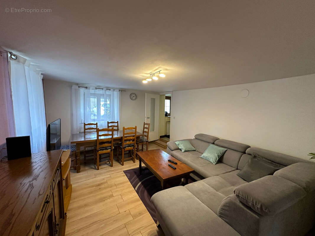 Maison à NIEDERBRUCK