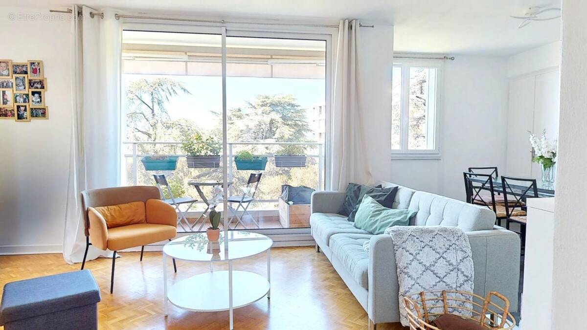 Appartement à LYON-5E