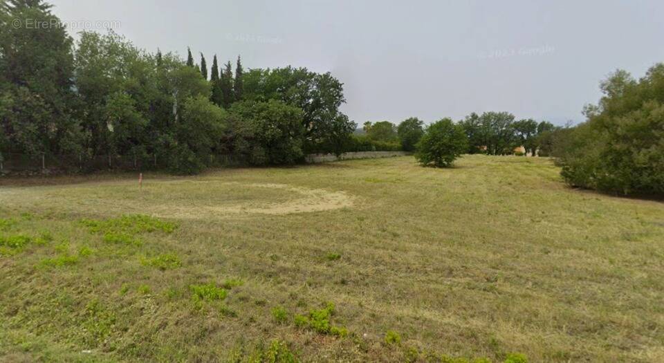 Terrain à VILLELONGUE-DELS-MONTS