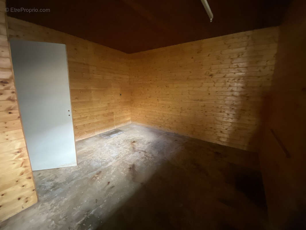 Maison à LOUVIGNE-DU-DESERT