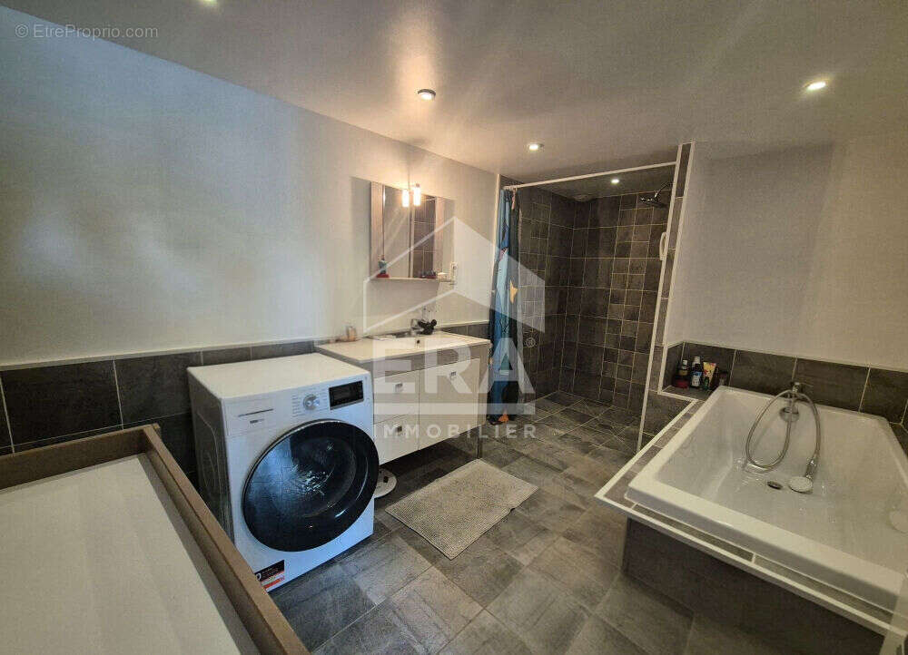 Maison à OSTRICOURT