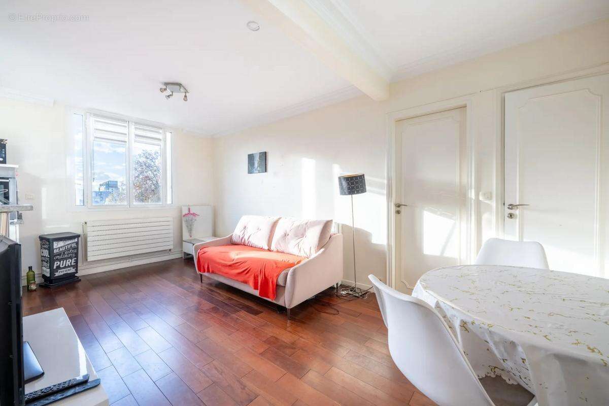 Appartement à COLOMBES