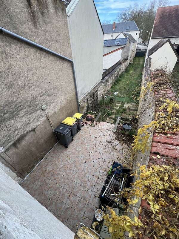 Maison à MEHUN-SUR-YEVRE