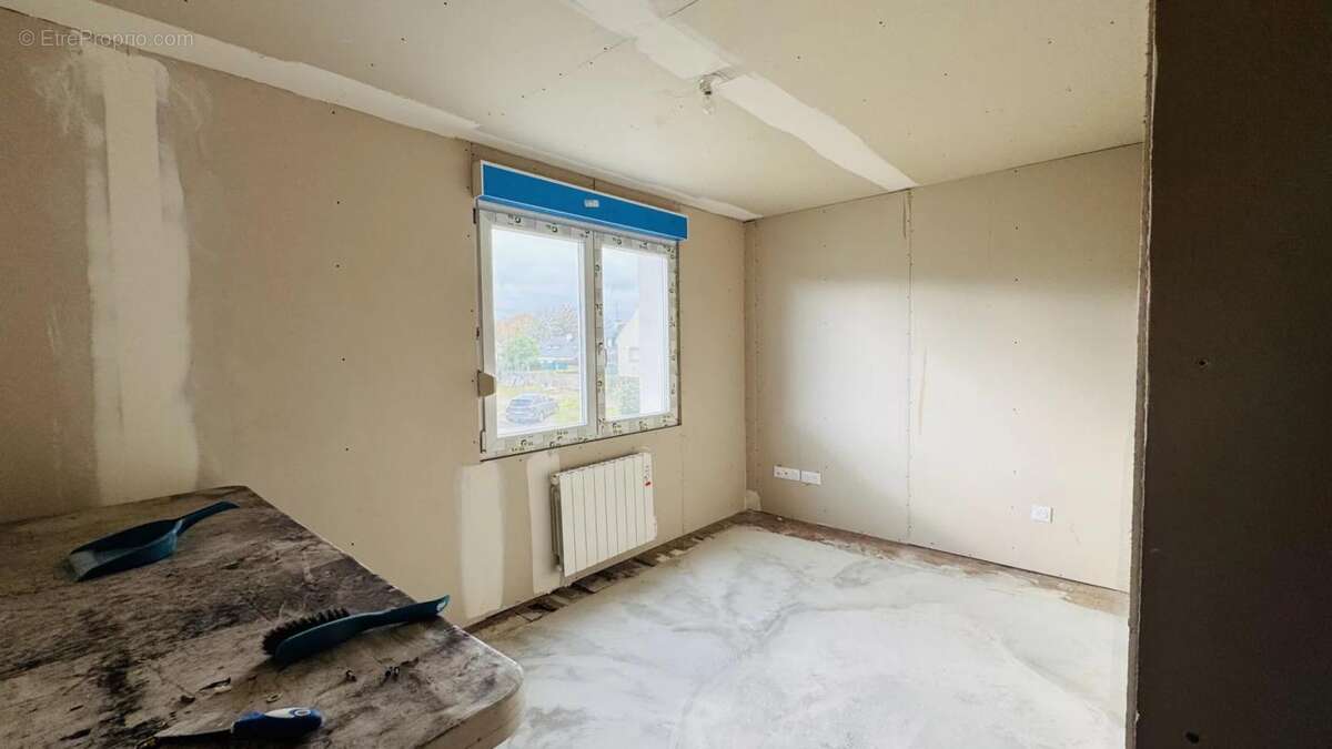 Maison à SAINT-THURIAU