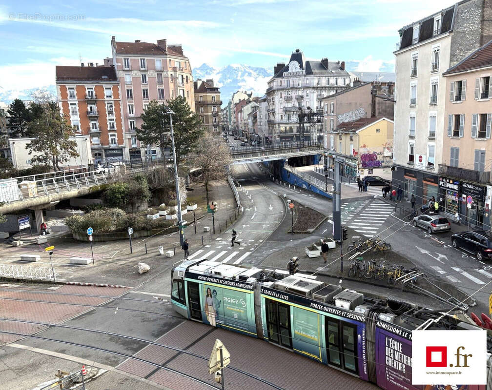 Appartement 71 m² à Grenoble  - photo 3