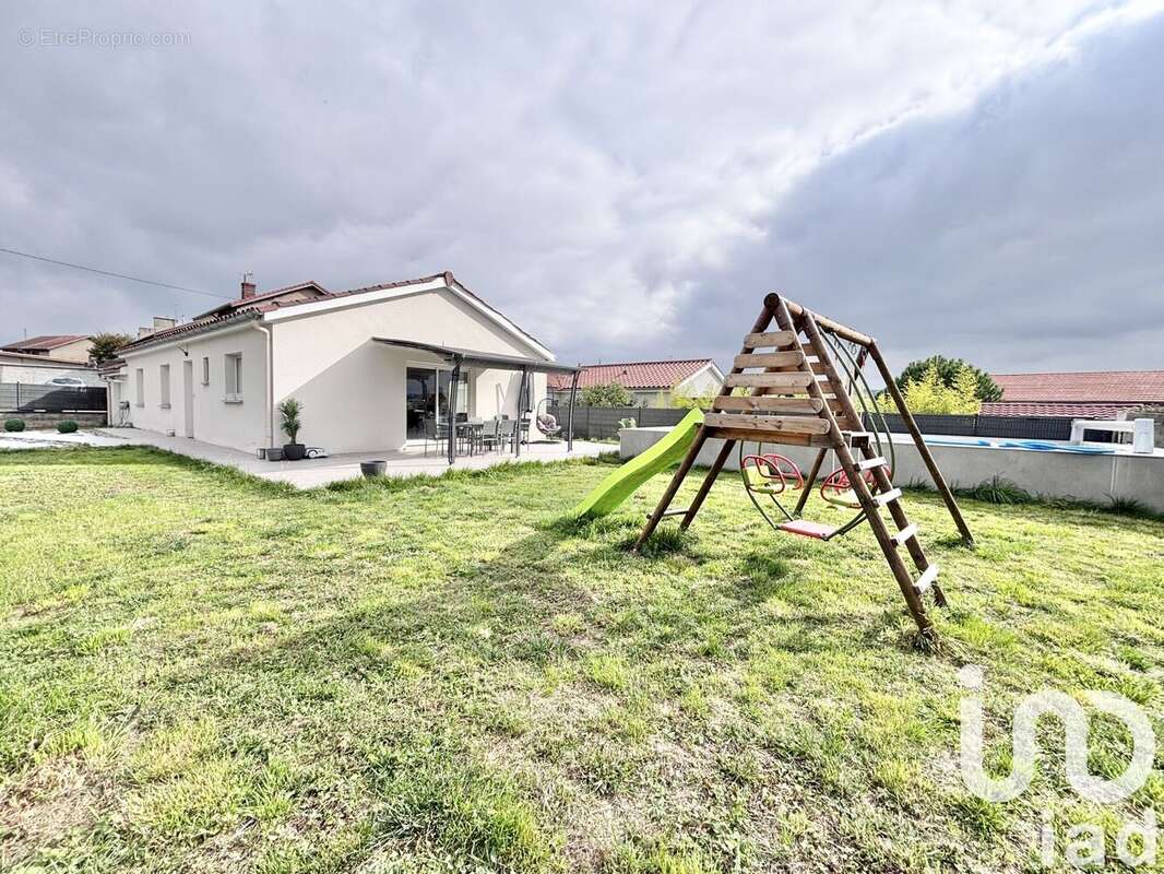 Photo 7 - Maison à ROCHE-LA-MOLIERE