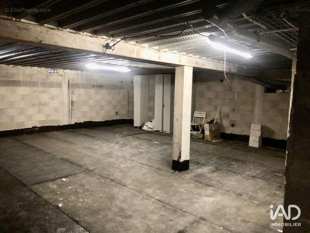 Photo 3 - Commerce à BREUILLET