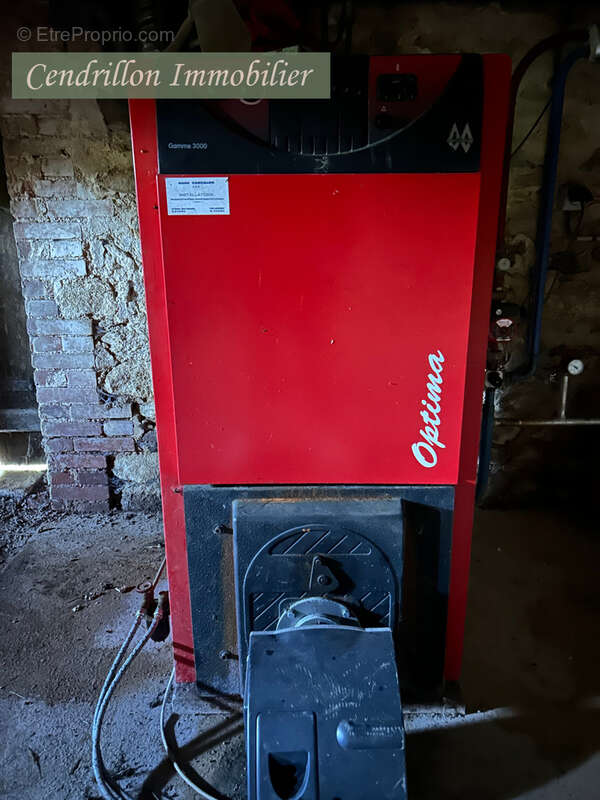 Maison à MONTBOUCHER