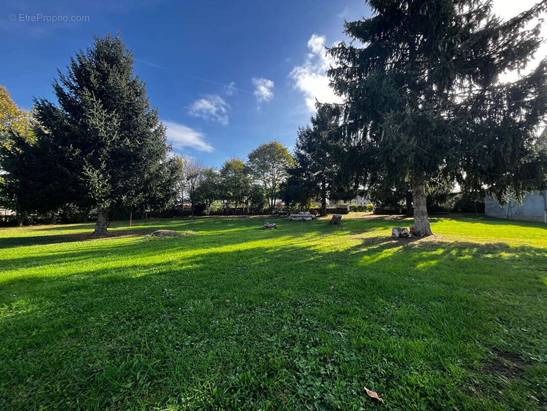 Maison à LOUROUX-DE-BEAUNE