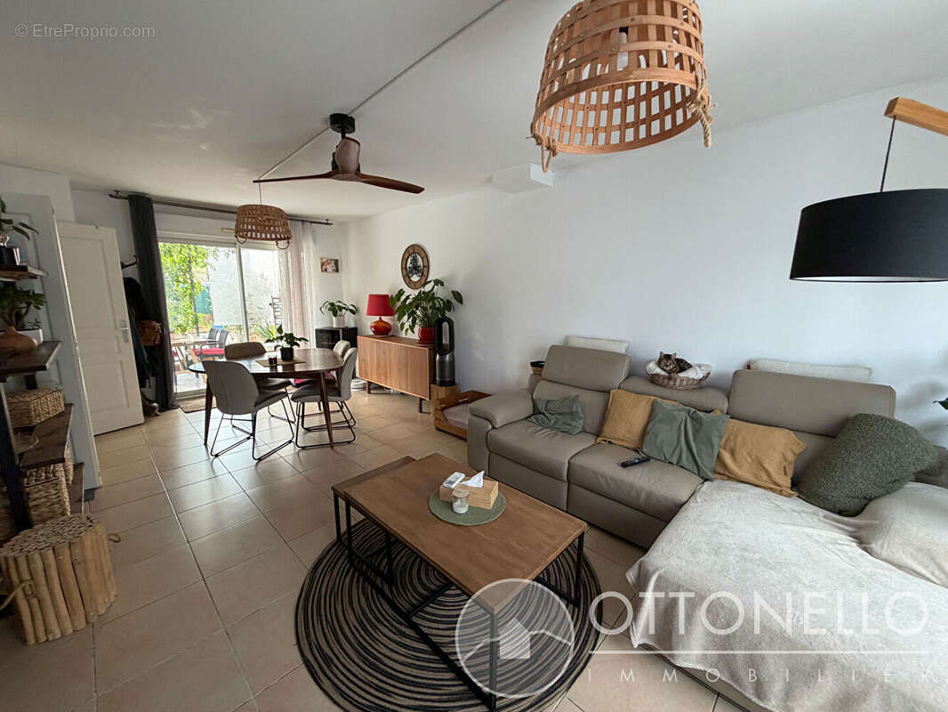 Maison Roquebrune Sur Argens 4 pièces 83.85 m2 avec deux terrasses et garage - photo 2